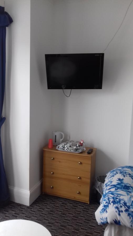 Amber Lodge Guest House Great Yarmouth Bagian luar foto
