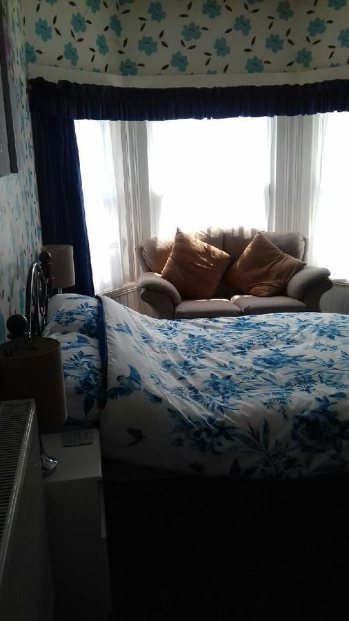 Amber Lodge Guest House Great Yarmouth Bagian luar foto