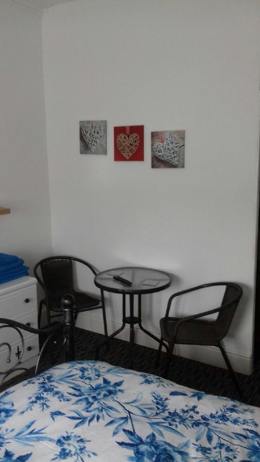 Amber Lodge Guest House Great Yarmouth Bagian luar foto