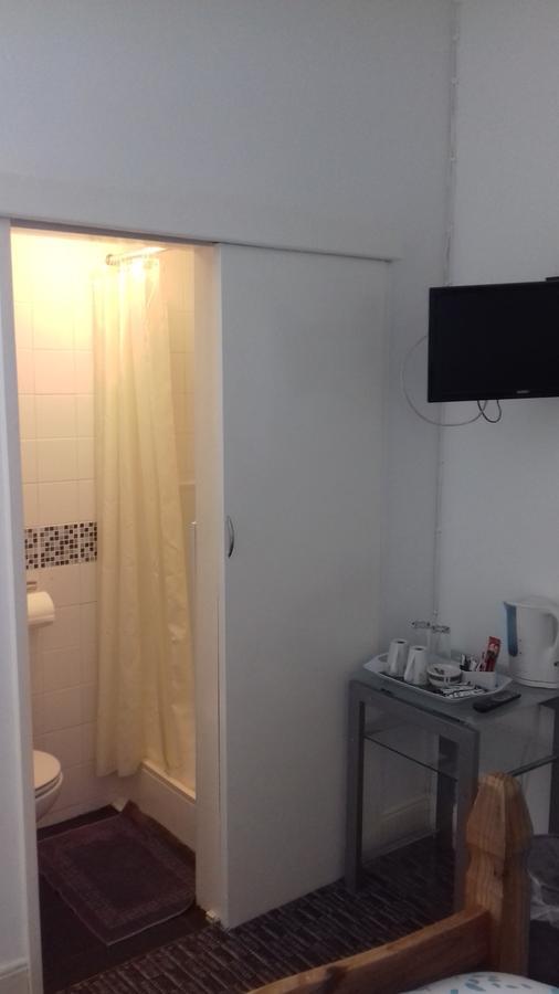 Amber Lodge Guest House Great Yarmouth Bagian luar foto